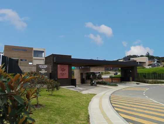 Lote Alto De Las Palmas, Unidad Cerrada 