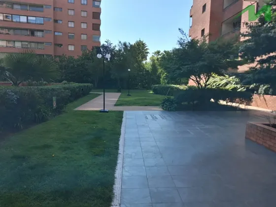 Departamento En Venta De 4 Dorm. En Las Condes