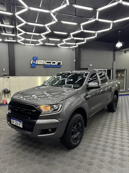 Ford Ranger 3.2 Cd 4x4 Xlt Tdci 200cv At