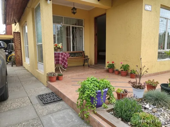 Casa Bien Ubicada,amplio Terreno Y Buena Conectividad,metro