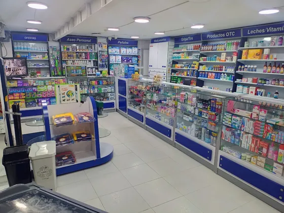 Gran Oportunidad: Droguería Acreditada En Venta Con Inventario Y Equipamiento Completo