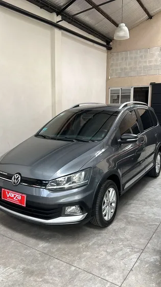 Volkswagen Suran 1.6 Highline Cross Msi 110cv