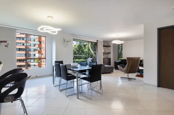 Apartamento En Venta, El Tesoro, Medellín 