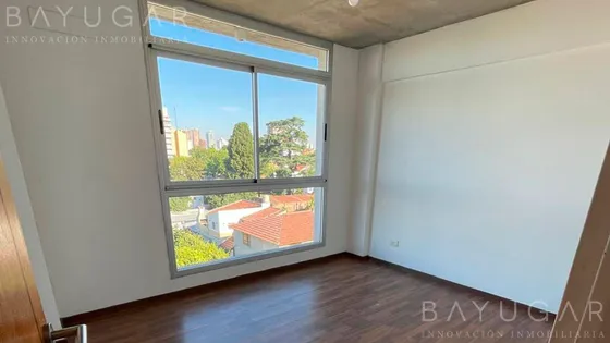 Venta - Departamento En Edificio Amalia - San Miguel / Apto Crédito