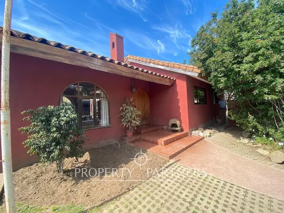 Se Vende Excelente Propiedad Con Gran Patio Y Much...