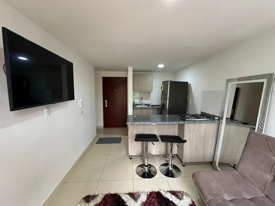 Se Vende Apartamento De 3 Habitaciones Frente Universidad Autónoma.