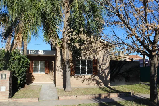 Casa En Venta De 3 Dormitorios En Nuevo Urca.