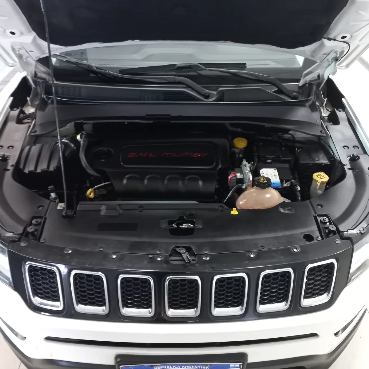 Jeep Compass 2.4 Longitude5358883558247833619