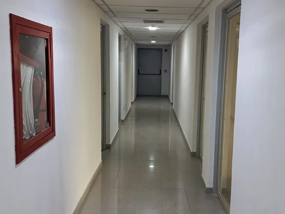 Alquiler De Oficinas En Obra Gris En Centro Empresarial En Los Dos Caminos