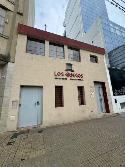 58 E/ 5 Y 6 - Consultorios/ Local En Venta