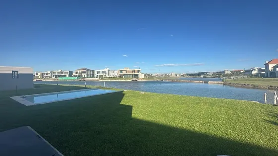 Casa A La Laguna En Terralagos 