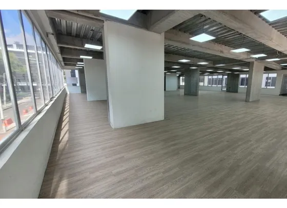 Arriendo Oficina - Zona Empresarial -  Chico