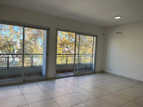 Departamento 2 Ambientes En Alquiler En San Martin Centro