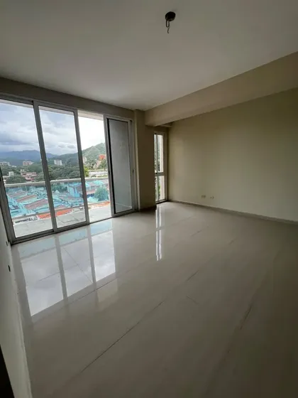 Fernando & Yosmar Venden Apartamento En Obra Blanca Residencias Titanium Suites, Con Planta 100%. Sólo Clientes.