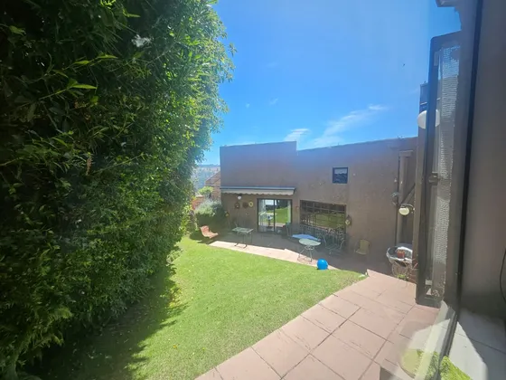 Tejada 4d+3b+estar+servicios+piscina+3estac.