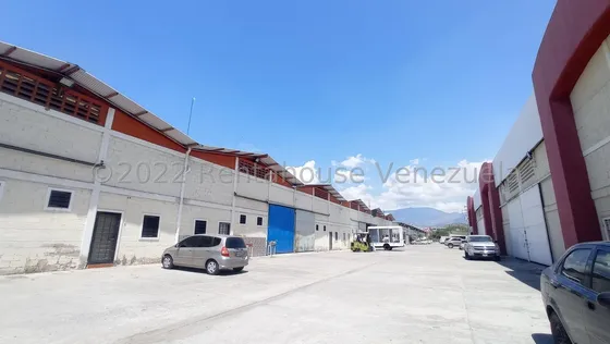 Galpon En Venta En Complejo Seguro Entre Av Aragua Y Av Dr Montoya La Morita 1 Maracay Kg:25-14993