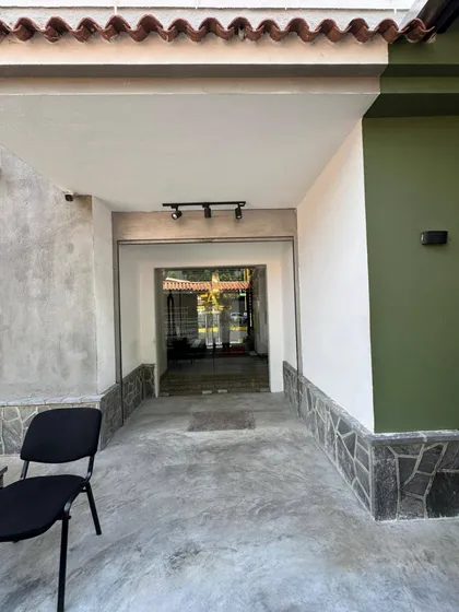 Alquiler De Local Comercial En Trigal Norte Valencia Rp