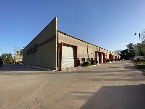 Depósito De 200 M² Con Oficina En Parque Industrial (exaltación De La Cruz)