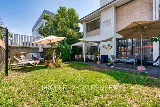 Venta De Casa En La Reina. Ideal Para Empresas O R...