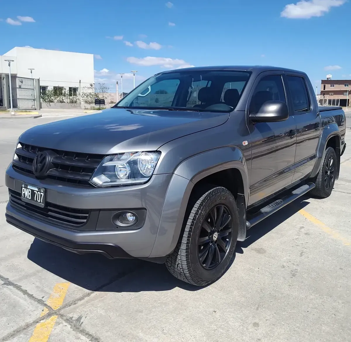 Volkswagen Amarok 2.0 CD TDI 180 CV 4x2 Dark Label
