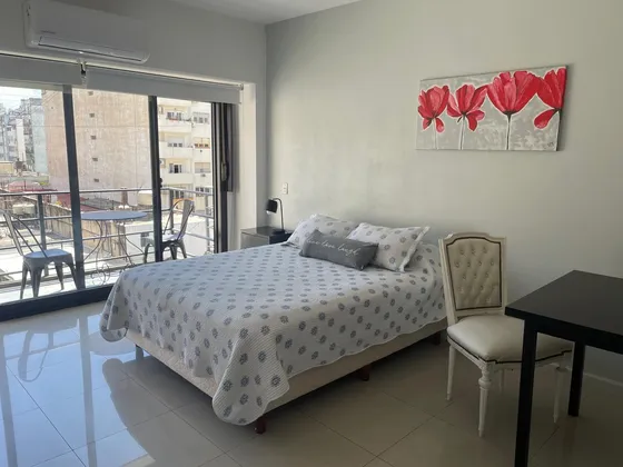 Monoambiente, En Venta, Con Balcon, En San Nicolás Caba
