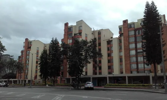 Arriendo Espectacular Apartamento Ciudad Salitre 70 Mts Exterior