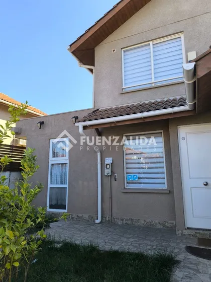 Casa En Arriendo De 3 Dorm. En Padre Hurtado