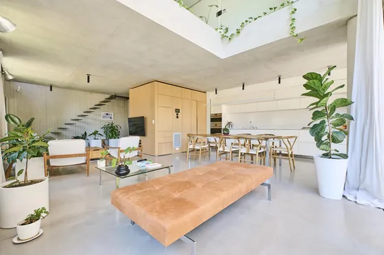 Venta Departamento Triplex 3 Ambientes Super Luminoso Con 3 Cocheras Y Baulera En Villa Urquiza