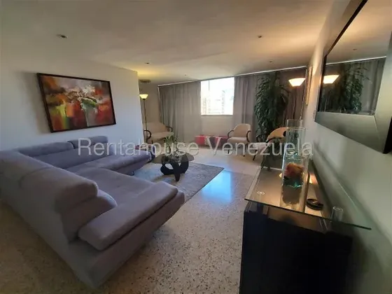 Apartamento En Venta O Alquiler En Altamira Jr