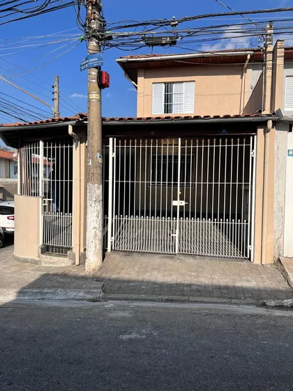 Sobrado Espaçoso Para Locação No Jardim São Jorge  Guarulhos