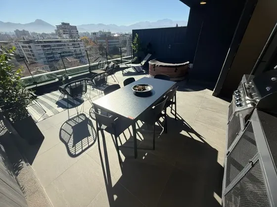 Hermoso Duplex Con Terraza 3 Pisos 3d 3b Providencia