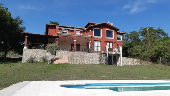 Casa En Venta - 3 Dormitorios 2 Baños - Cochera - 2.076mts2 - Vaqueros, Salta