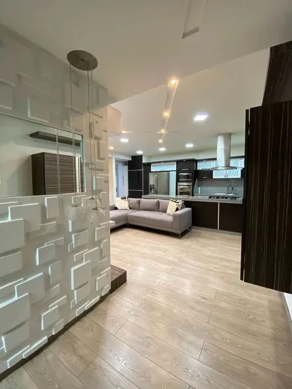 T.r. Alquila Exclusivo Apartamento Amoblado Con Planta 100% En Resd. Cronus Country Club Urb.  El Parral   Cod. 286977