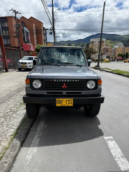 Mitsubishi Montero 2.6 L042 Lona