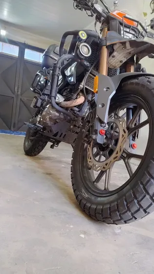 Jawa Tekken 250