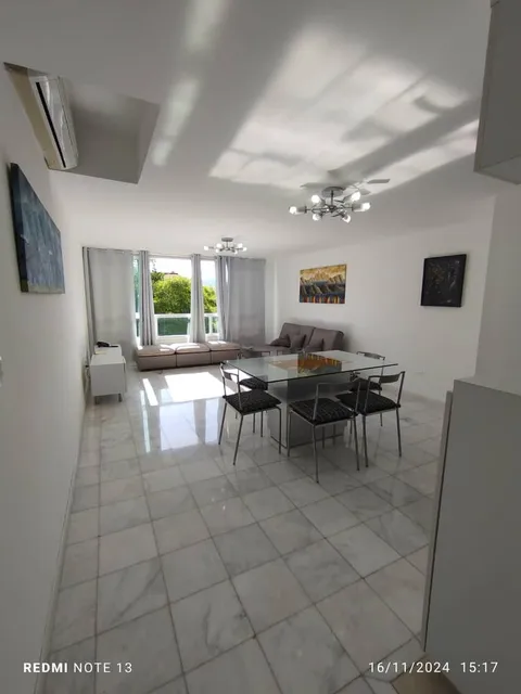 Apartamento En Alquiler  En Escampadero Exclusiva Urbanización 