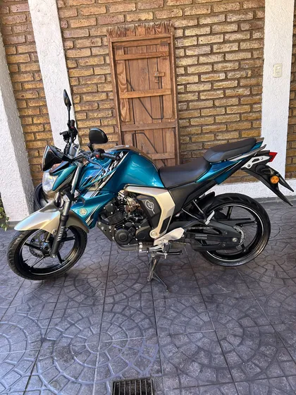 Yamaha Fz
