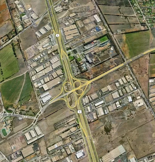 Centro Bodegaje Ruta 5 / Radial Nororiente