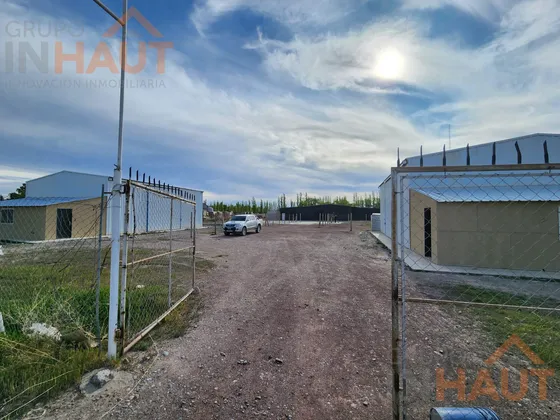 Venta De Galpon + Oficina En Fernandez Oro