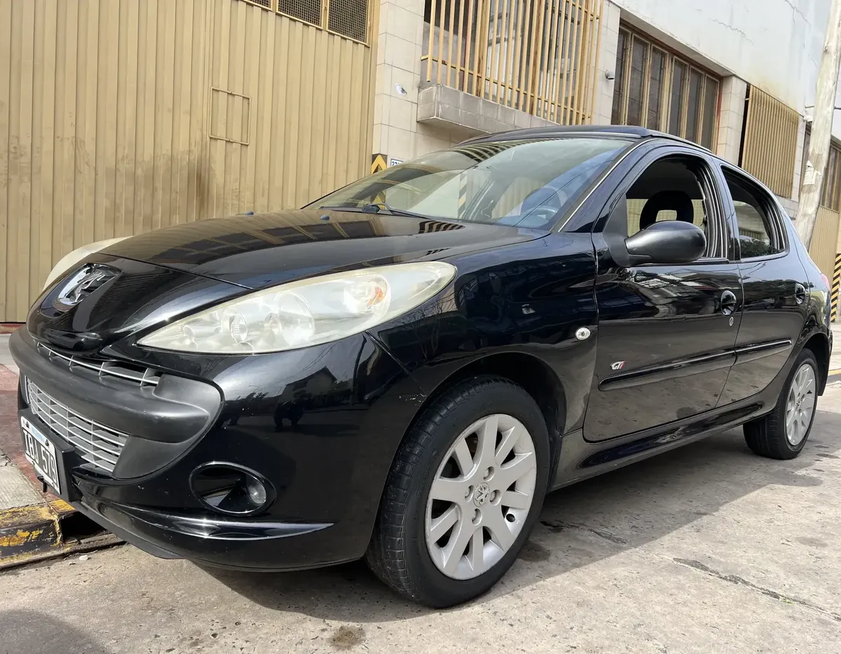 Peugeot 207 1.6 Xt