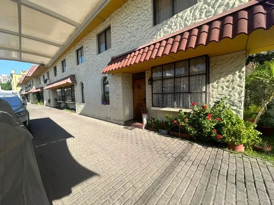 Casa En Condominio/5 Dormitorios/m Pereira/metro I.de Suarez