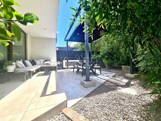 Departamento Con Jardin 2 D + 2b Lo Barnechea