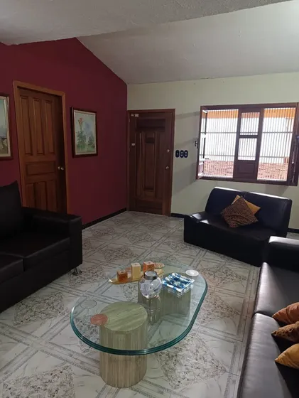 Ec Vende Casa De Dos Plantas En Urbanización Valle Verde, San Diego