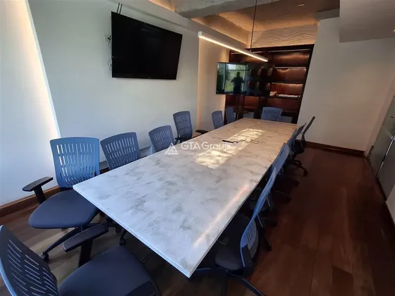 Nuevo Precio! Venta Oficina 191 M2. Nueva Costanera