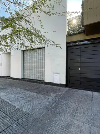 Casa En Venta - 3 Dormitorios 2 Baños - Haedo