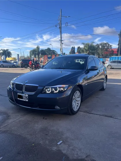 Bmw Serie 3 2.5 323i Sedan Active Stept