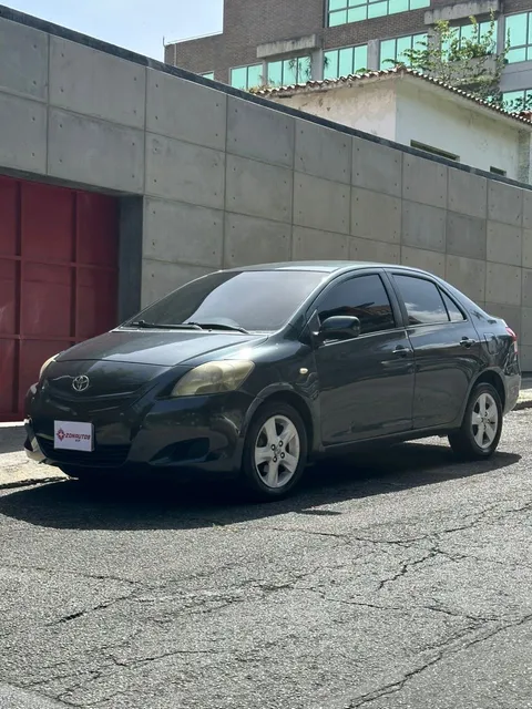 Toyota Yaris Sedán Belta