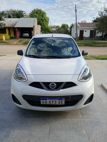 Nissan March 1.6 Advance At