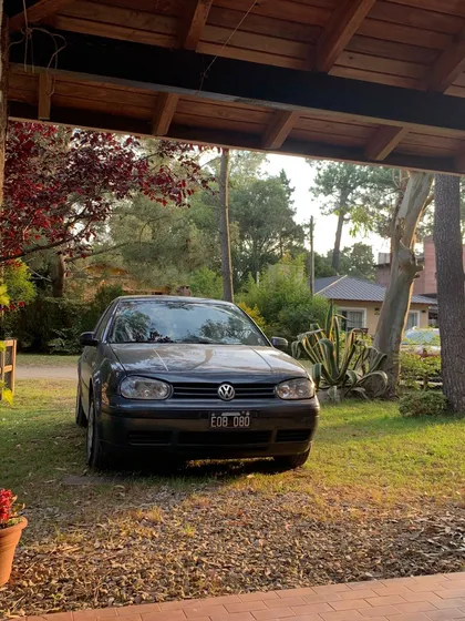 Volkswagen Golf 1.6 Comfortline