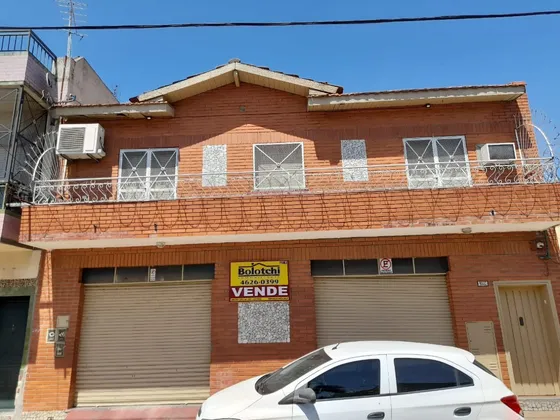 Vivienda Multifamiliar Sobre Lote De 10 X 43,30 Mts.